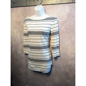 Eddie Bauer 3/4 sleeved T-shirt large